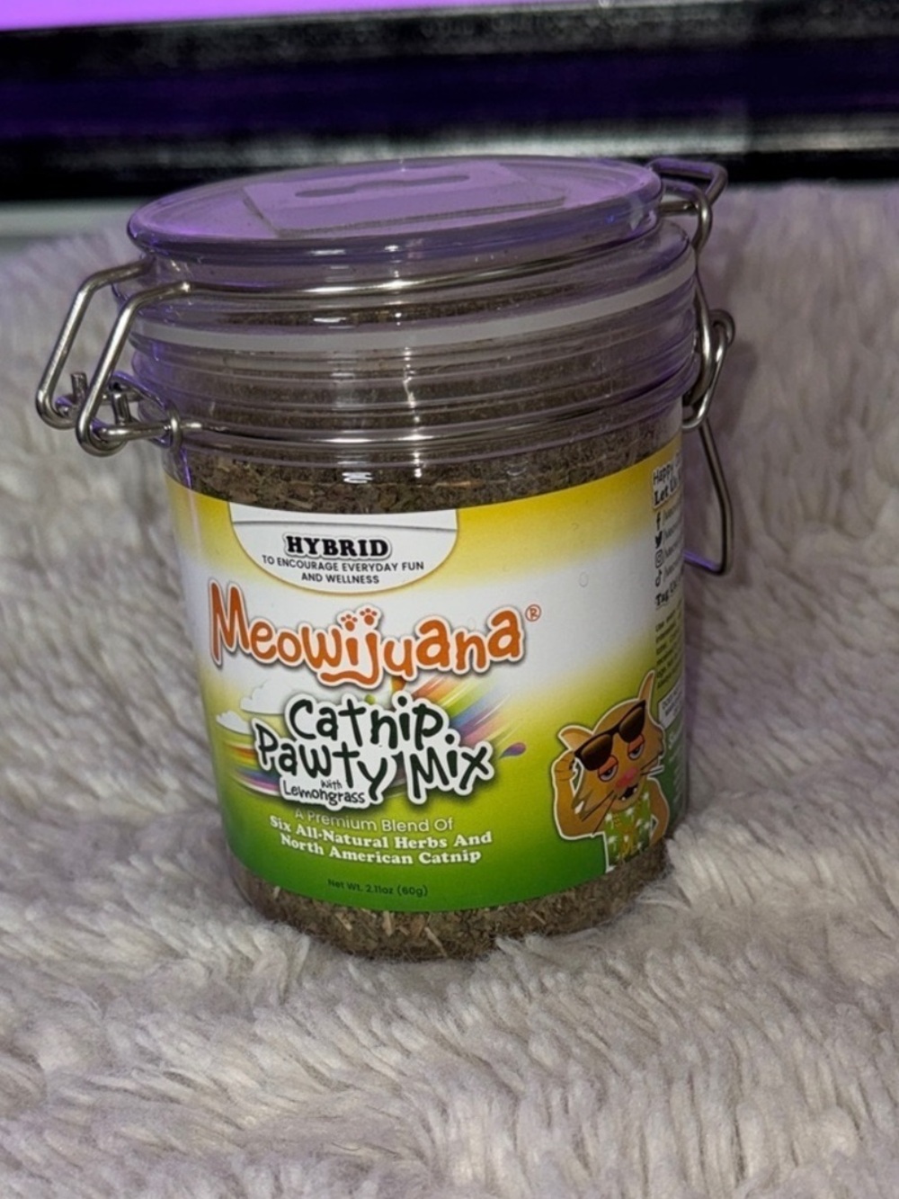 Meowijuana Catnip Pawty Mix - Green Catnip Blend in Sealed Jar